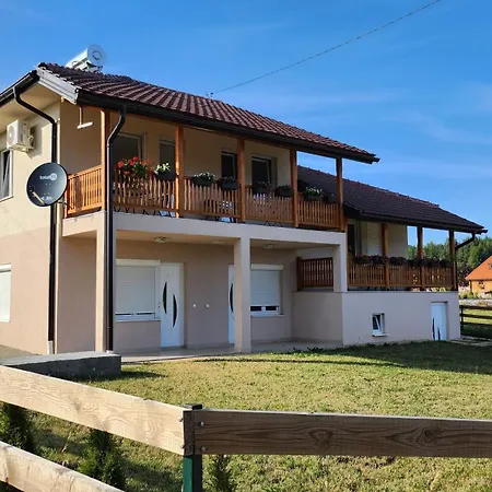 Kuca Sa Lepim Pogledom - Porodica Colovic Apartment *
