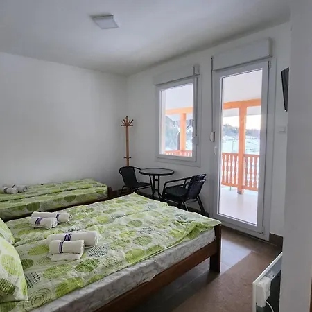 Kuca Sa Lepim Pogledom - Porodica Colovic Apartment *
