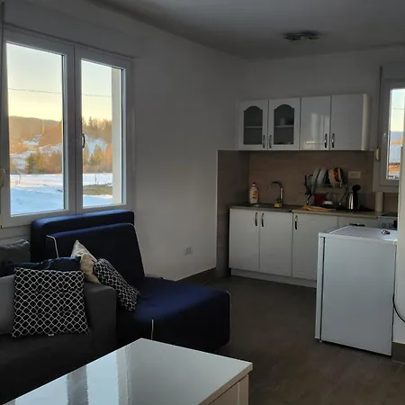 Kuca Sa Lepim Pogledom - Porodica Colovic