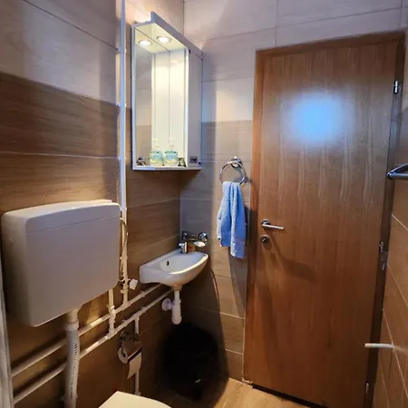 Apartment Kuca Sa Lepim Pogledom - Porodica Colovic