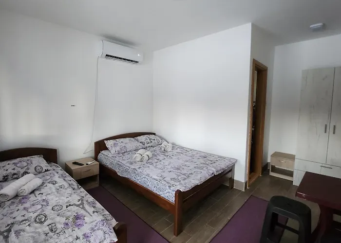 Kuca Sa Lepim Pogledom - Porodica Colovic Rudno